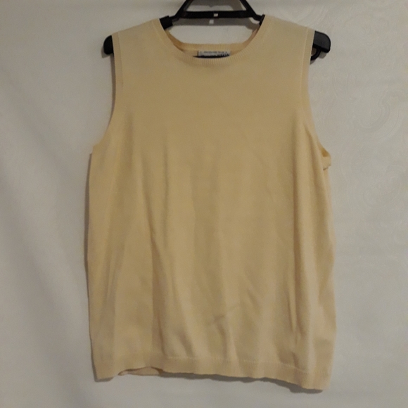 Pendleton Tops - 3/$15 Vintage Pendleton sleeveless knit top